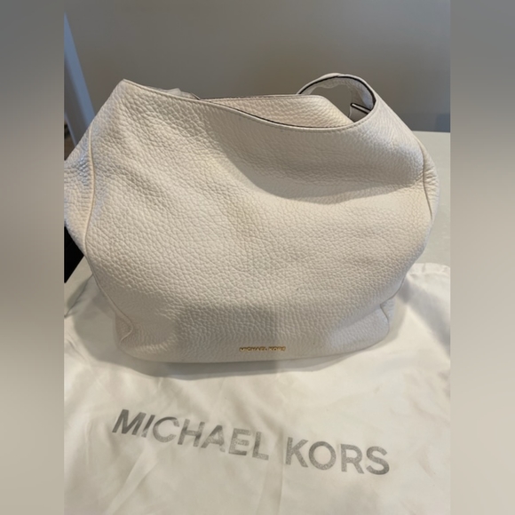 Handbag - Picture 2 of 3